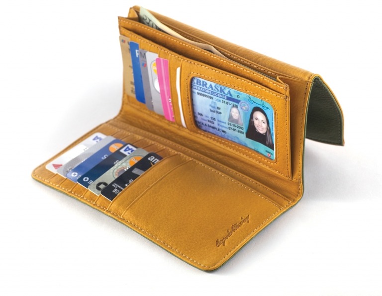 Osgoode Marley #1460 Clutch Wallet